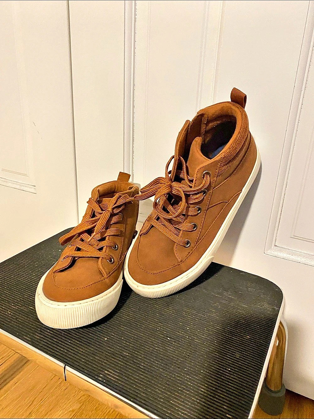 Cat & Jack Mid-Top Sneaker Boots Brown Size 3